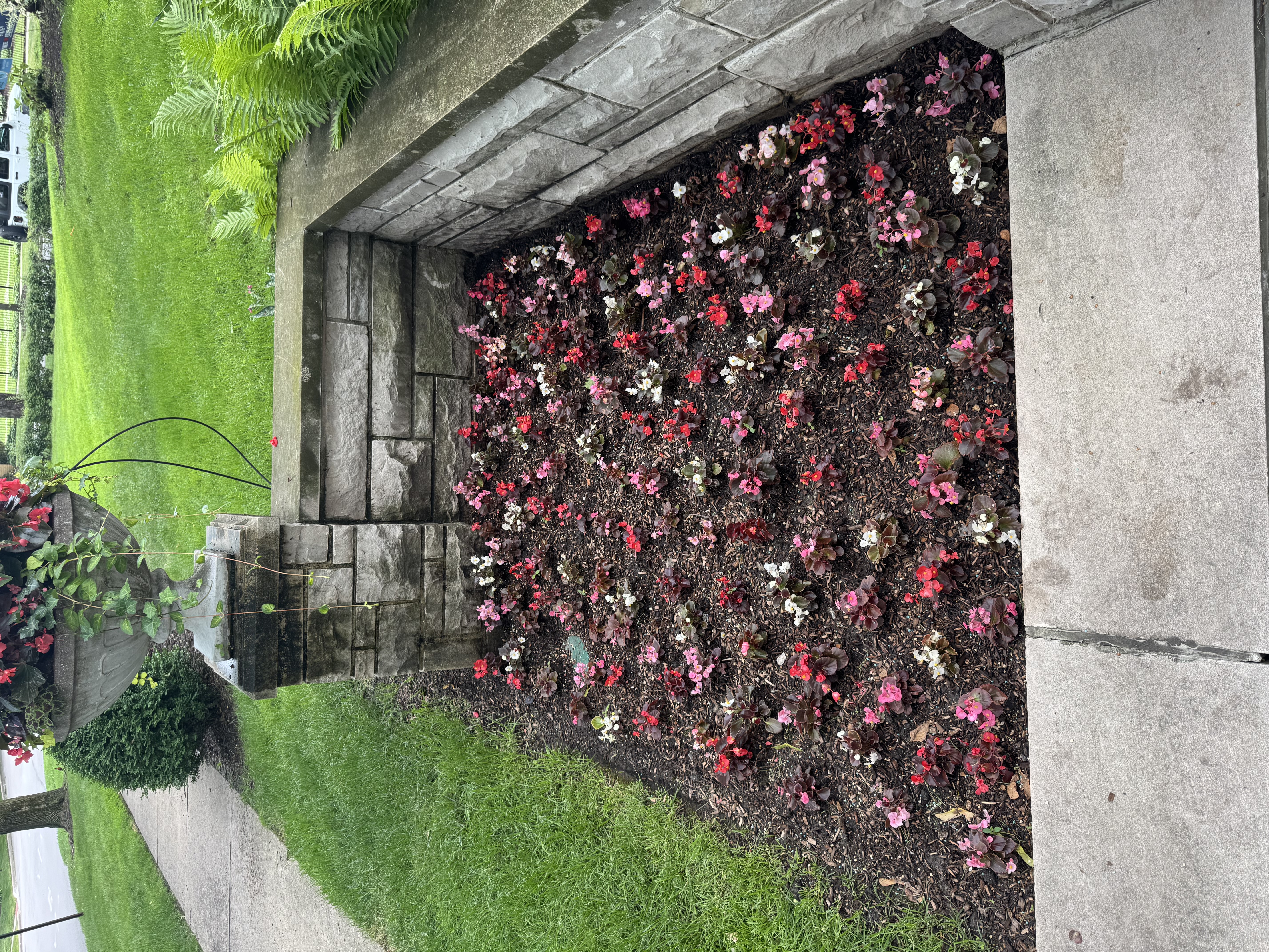 Seasonal landscape design